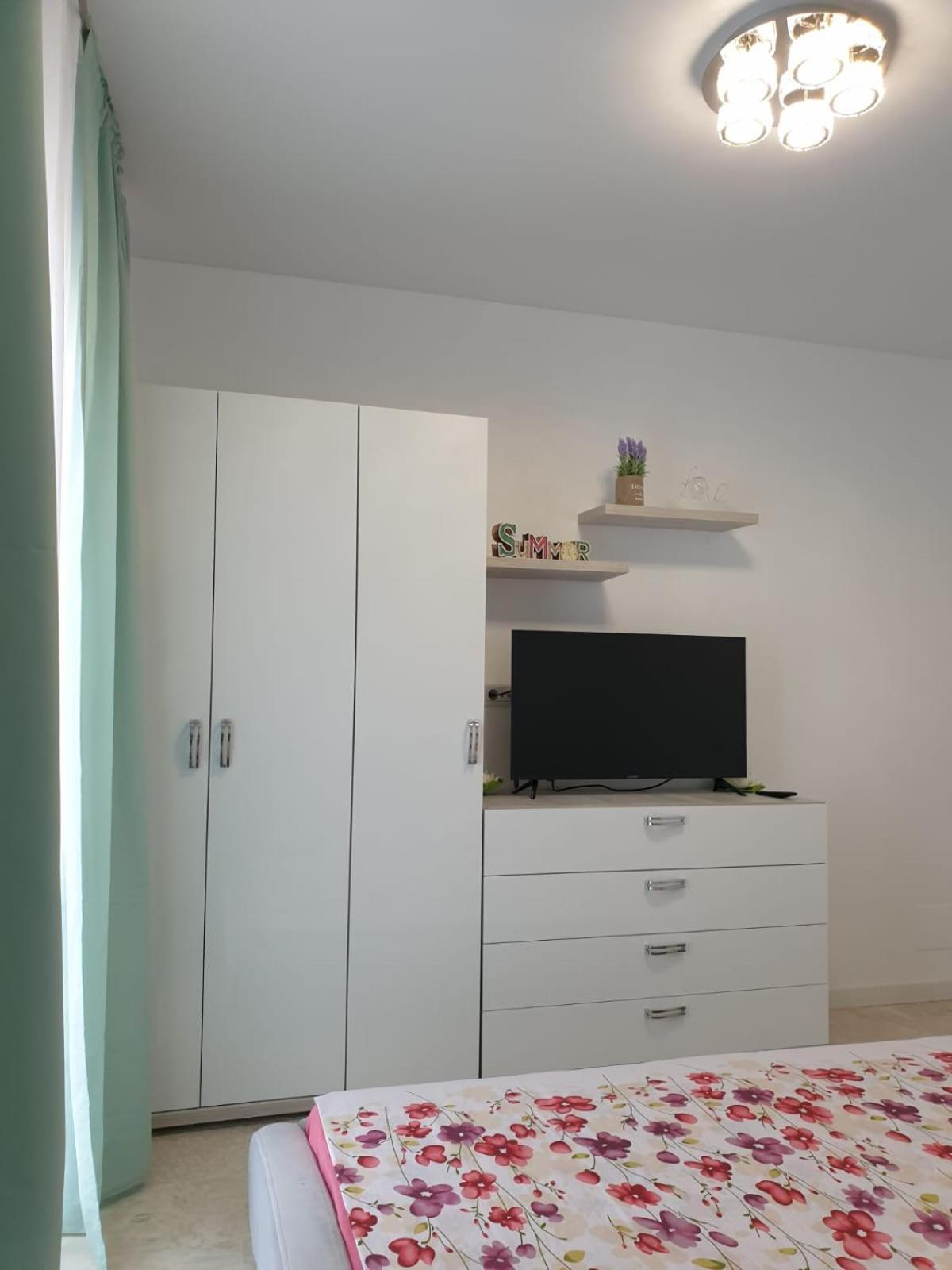 Seafront Papaya Apartment Năvodari Esterno foto